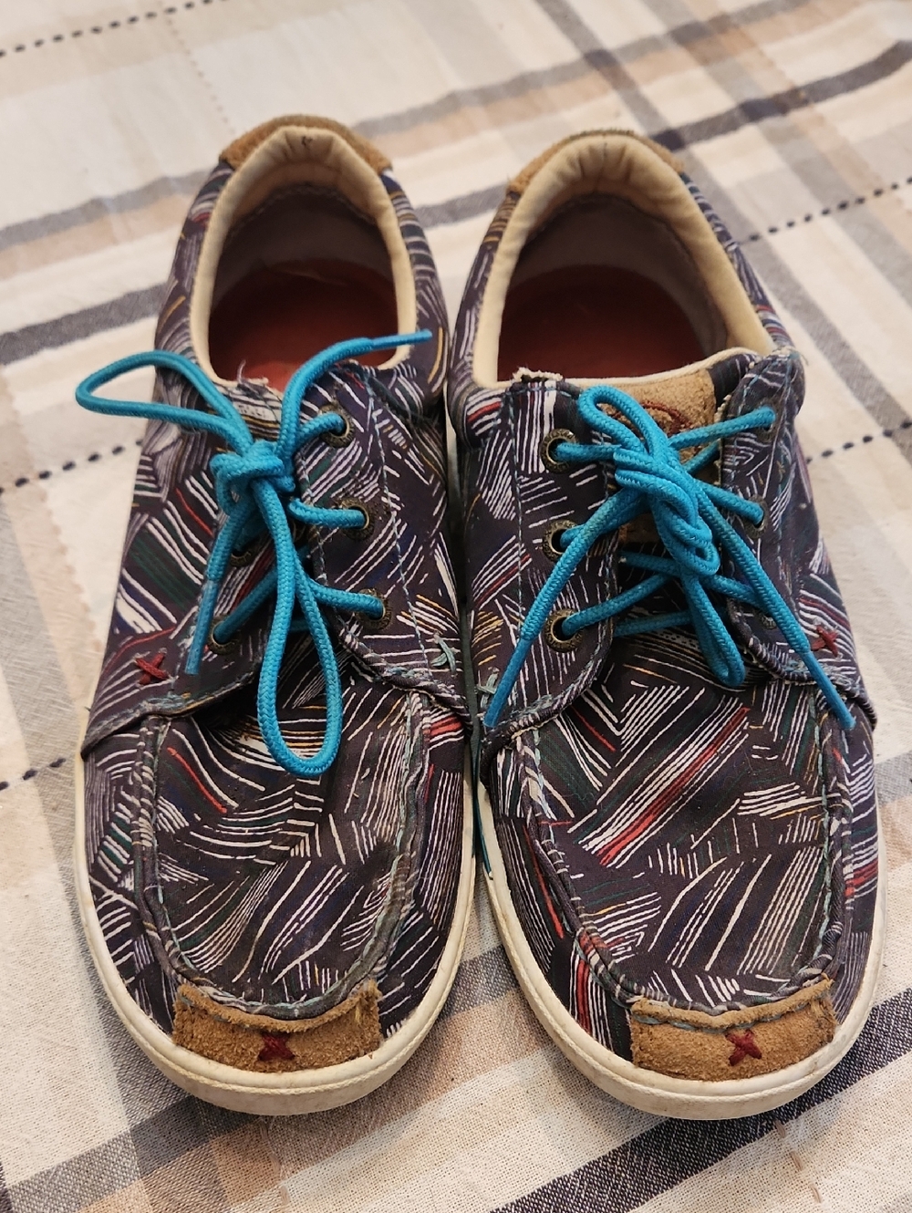 Twisted X Navy Patterned Canvas Shoe with Turquoise Laces